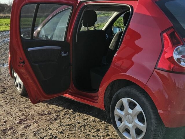Червоний Дачія Sandero, об'ємом двигуна 1.4 л та пробігом 206 тис. км за 4300 $, фото 4 на Automoto.ua