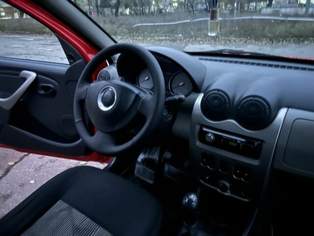 Червоний Дачія Sandero, об'ємом двигуна 1.1 л та пробігом 174 тис. км за 2999 $, фото 17 на Automoto.ua