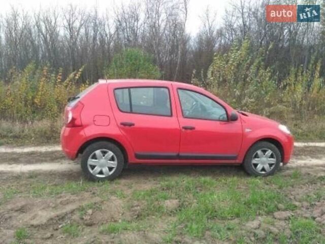Червоний Дачія Sandero, об'ємом двигуна 1.4 л та пробігом 300 тис. км за 3300 $, фото 2 на Automoto.ua