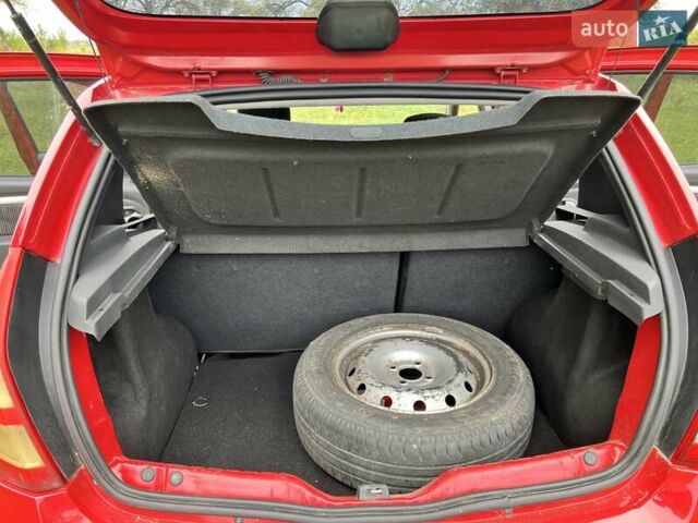 Красный Дачия Сандеро, объемом двигателя 1.4 л и пробегом 175 тыс. км за 3650 $, фото 12 на Automoto.ua