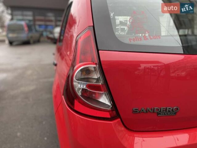 Красный Дачия Сандеро, объемом двигателя 1.2 л и пробегом 205 тыс. км за 4800 $, фото 46 на Automoto.ua