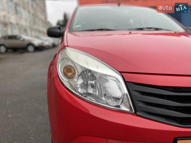 Красный Дачия Сандеро, объемом двигателя 1.2 л и пробегом 205 тыс. км за 4800 $, фото 44 на Automoto.ua