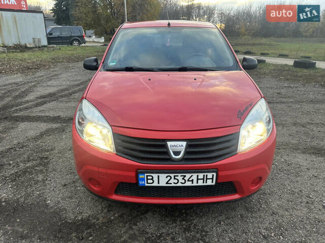 Красный Дачия Сандеро, объемом двигателя 1.39 л и пробегом 175 тыс. км за 4400 $, фото 3 на Automoto.ua