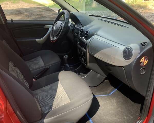 Червоний Дачія Sandero, об'ємом двигуна 1.39 л та пробігом 181 тис. км за 3999 $, фото 4 на Automoto.ua