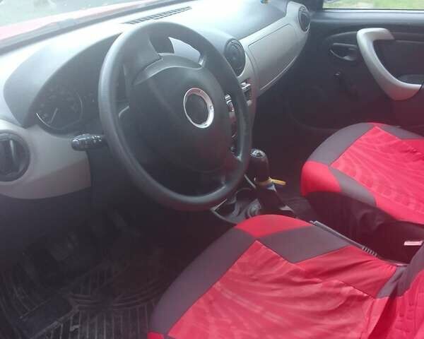 Червоний Дачія Sandero, об'ємом двигуна 1.4 л та пробігом 194 тис. км за 4400 $, фото 4 на Automoto.ua