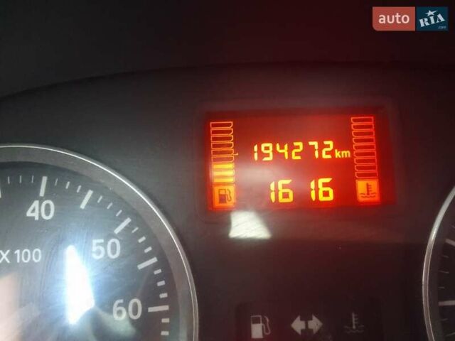 Червоний Дачія Sandero, об'ємом двигуна 1.4 л та пробігом 194 тис. км за 4400 $, фото 6 на Automoto.ua