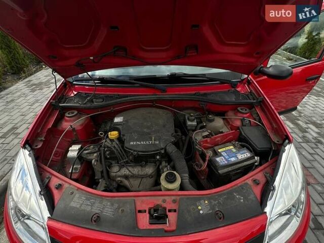 Дачія Sandero 2009 у Луцьку на Automoto.ua Червоний Дачія Sandero, об'ємом двигуна 1.4 л та пробігом 212 тис. км за 3950 $, фото 22 на Automoto.ua