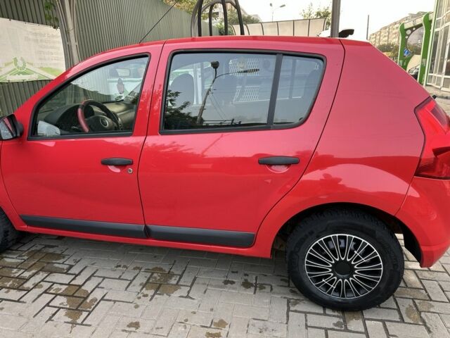 Червоний Дачія Sandero, об'ємом двигуна 1.4 л та пробігом 162 тис. км за 4300 $, фото 3 на Automoto.ua