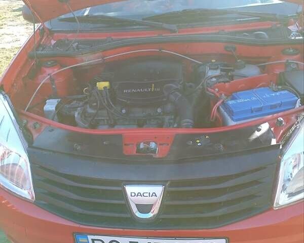 Червоний Дачія Sandero, об'ємом двигуна 1.4 л та пробігом 109 тис. км за 4000 $, фото 13 на Automoto.ua