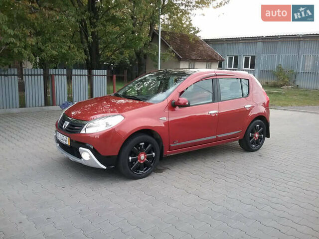 Червоний Дачія Sandero, об'ємом двигуна 1.4 л та пробігом 140 тис. км за 6150 $, фото 4 на Automoto.ua