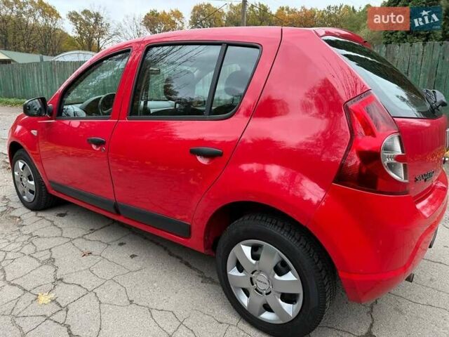 Красный Дачия Сандеро, объемом двигателя 1.39 л и пробегом 164 тыс. км за 4100 $, фото 16 на Automoto.ua