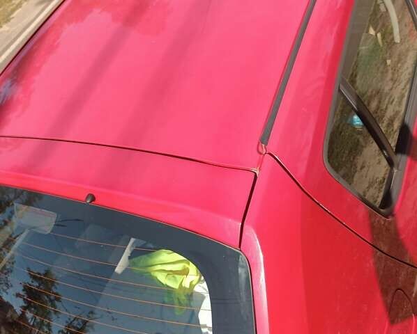 Красный Дачия Сандеро, объемом двигателя 1.39 л и пробегом 192 тыс. км за 3999 $, фото 11 на Automoto.ua