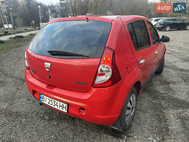 Красный Дачия Сандеро, объемом двигателя 1.39 л и пробегом 175 тыс. км за 4400 $, фото 8 на Automoto.ua
