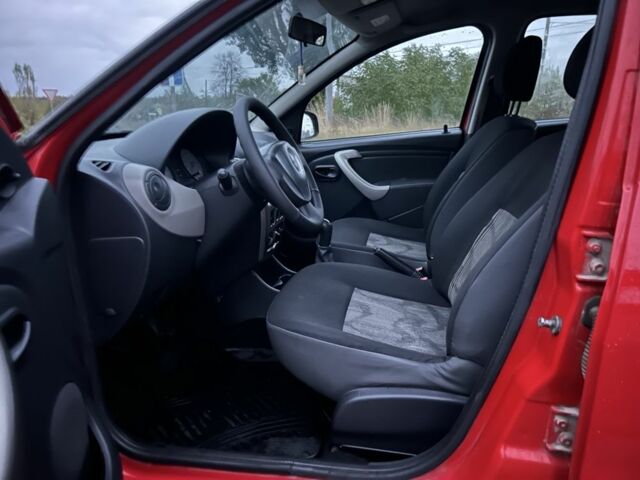 Червоний Дачія Sandero, об'ємом двигуна 1.1 л та пробігом 174 тис. км за 2999 $, фото 10 на Automoto.ua
