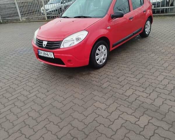 Красный Дачия Сандеро, объемом двигателя 1.4 л и пробегом 290 тыс. км за 3650 $, фото 5 на Automoto.ua