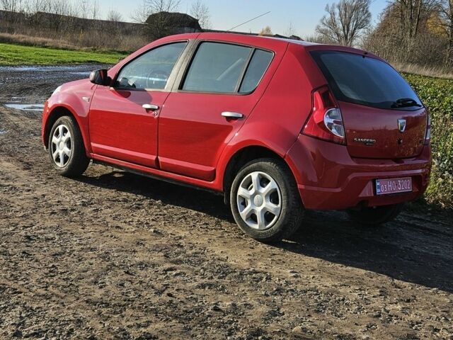 Червоний Дачія Sandero, об'ємом двигуна 1.4 л та пробігом 206 тис. км за 4300 $, фото 1 на Automoto.ua