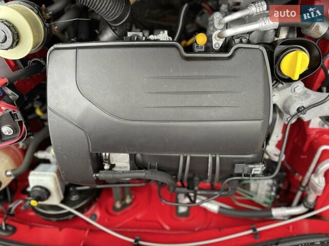 Красный Дачия Сандеро, объемом двигателя 1.2 л и пробегом 205 тыс. км за 4800 $, фото 43 на Automoto.ua