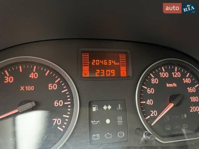 Красный Дачия Сандеро, объемом двигателя 1.2 л и пробегом 205 тыс. км за 4800 $, фото 13 на Automoto.ua