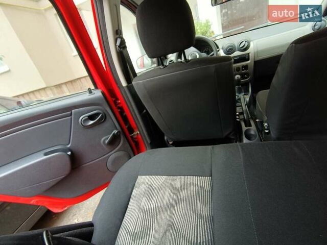 Красный Дачия Сандеро, объемом двигателя 1.39 л и пробегом 192 тыс. км за 3999 $, фото 18 на Automoto.ua