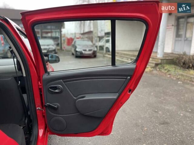 Красный Дачия Сандеро, объемом двигателя 1.2 л и пробегом 205 тыс. км за 4800 $, фото 28 на Automoto.ua