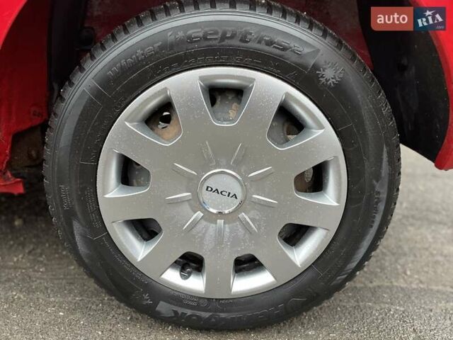 Красный Дачия Сандеро, объемом двигателя 1.2 л и пробегом 205 тыс. км за 4800 $, фото 54 на Automoto.ua