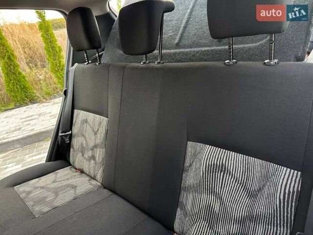 Дачія Sandero 2009 у Луцьку на Automoto.ua Червоний Дачія Sandero, об'ємом двигуна 1.4 л та пробігом 212 тис. км за 3950 $, фото 13 на Automoto.ua