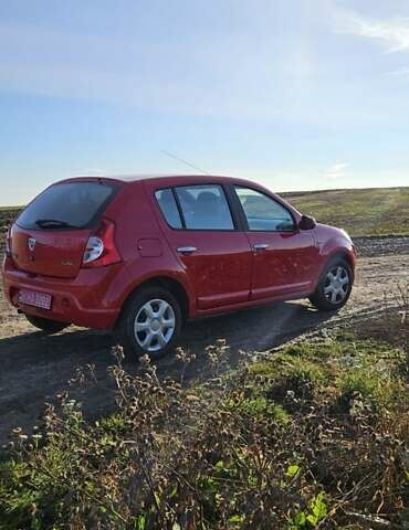Красный Дачия Сандеро, объемом двигателя 1.4 л и пробегом 206 тыс. км за 4300 $, фото 4 на Automoto.ua