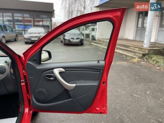 Красный Дачия Сандеро, объемом двигателя 1.2 л и пробегом 205 тыс. км за 4800 $, фото 32 на Automoto.ua