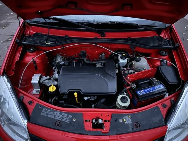 Червоний Дачія Sandero, об'ємом двигуна 1.1 л та пробігом 174 тис. км за 2999 $, фото 18 на Automoto.ua