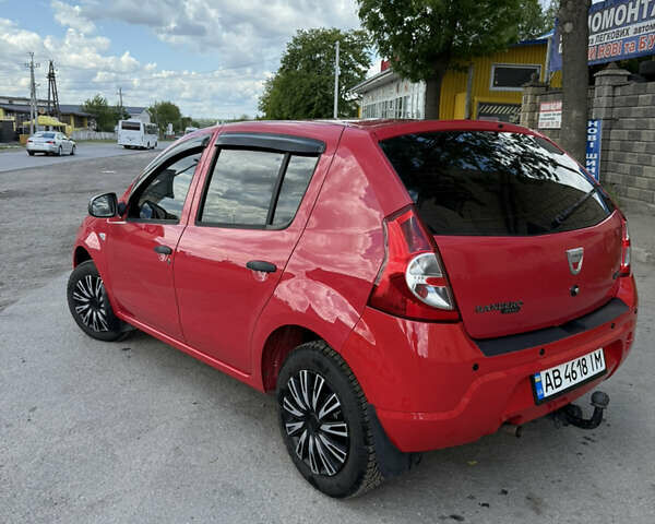 Червоний Дачія Sandero, об'ємом двигуна 1.39 л та пробігом 235 тис. км за 4050 $, фото 1 на Automoto.ua