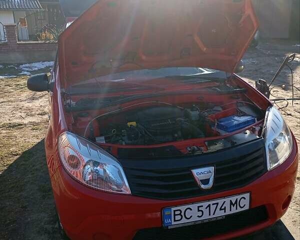 Червоний Дачія Sandero, об'ємом двигуна 1.4 л та пробігом 109 тис. км за 4000 $, фото 14 на Automoto.ua