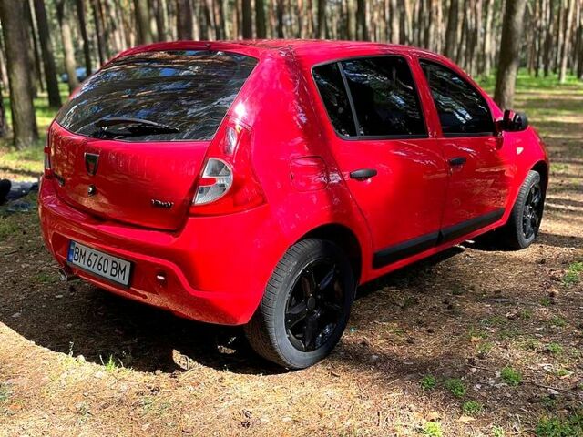 Красный Дачия Сандеро, объемом двигателя 1.1 л и пробегом 300 тыс. км за 3600 $, фото 6 на Automoto.ua