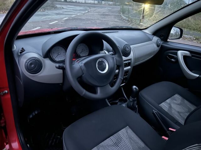 Червоний Дачія Sandero, об'ємом двигуна 1.1 л та пробігом 174 тис. км за 2999 $, фото 11 на Automoto.ua