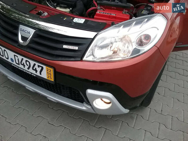 Червоний Дачія Sandero, об'ємом двигуна 1.4 л та пробігом 140 тис. км за 6150 $, фото 5 на Automoto.ua