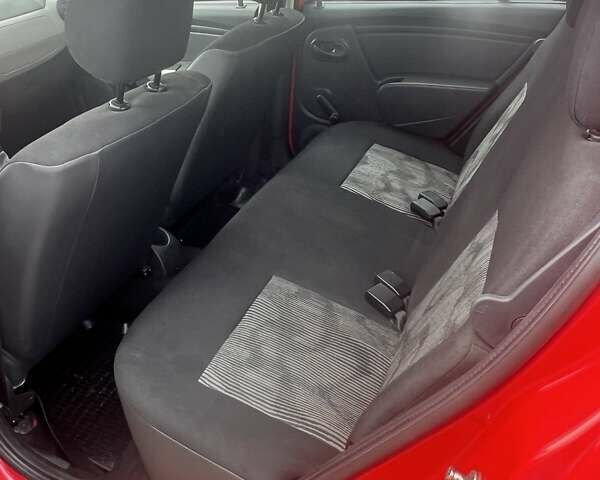 Красный Дачия Сандеро, объемом двигателя 1.2 л и пробегом 121 тыс. км за 4300 $, фото 8 на Automoto.ua