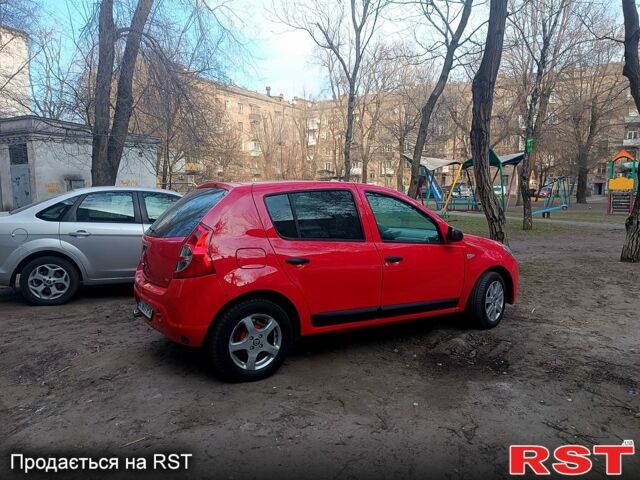 Червоний Дачія Sandero, об'ємом двигуна 1.6 л та пробігом 1 тис. км за 4400 $, фото 1 на Automoto.ua