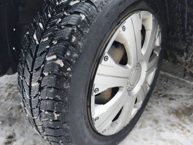 Красный Дачия Сандеро, объемом двигателя 1.6 л и пробегом 131 тыс. км за 5700 $, фото 6 на Automoto.ua