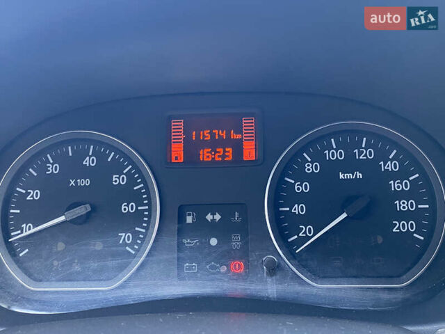 Красный Дачия Сандеро, объемом двигателя 1.2 л и пробегом 115 тыс. км за 4600 $, фото 20 на Automoto.ua