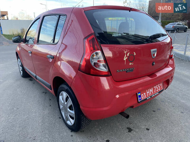 Красный Дачия Сандеро, объемом двигателя 1.2 л и пробегом 115 тыс. км за 4600 $, фото 5 на Automoto.ua