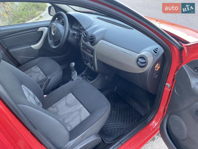 Красный Дачия Сандеро, объемом двигателя 1.2 л и пробегом 115 тыс. км за 4600 $, фото 16 на Automoto.ua