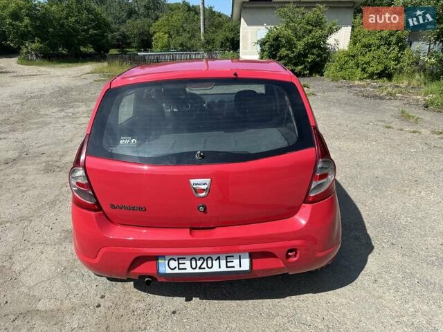 Красный Дачия Сандеро, объемом двигателя 1.15 л и пробегом 200 тыс. км за 4300 $, фото 5 на Automoto.ua
