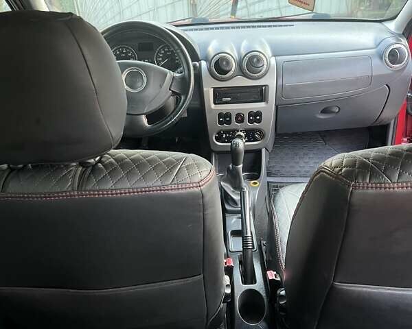 Красный Дачия Сандеро, объемом двигателя 1.6 л и пробегом 218 тыс. км за 5700 $, фото 24 на Automoto.ua