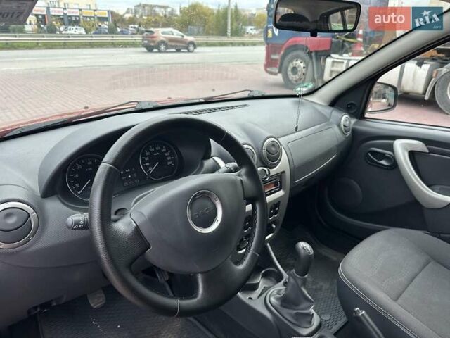 Дачия Сандеро 2011 в Виннице на Automoto.ua Красный Дачия Сандеро, объемом двигателя 1.6 л и пробегом 115 тыс. км за 6950 $, фото 17 на Automoto.ua