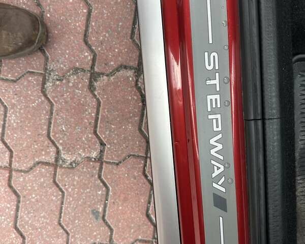 Дачия Сандеро 2011 в Виннице на Automoto.ua Красный Дачия Сандеро, объемом двигателя 1.6 л и пробегом 115 тыс. км за 6950 $, фото 14 на Automoto.ua