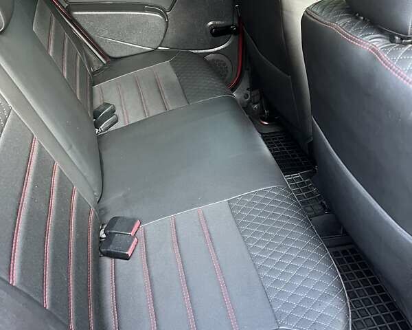 Красный Дачия Сандеро, объемом двигателя 1.6 л и пробегом 218 тыс. км за 5700 $, фото 26 на Automoto.ua