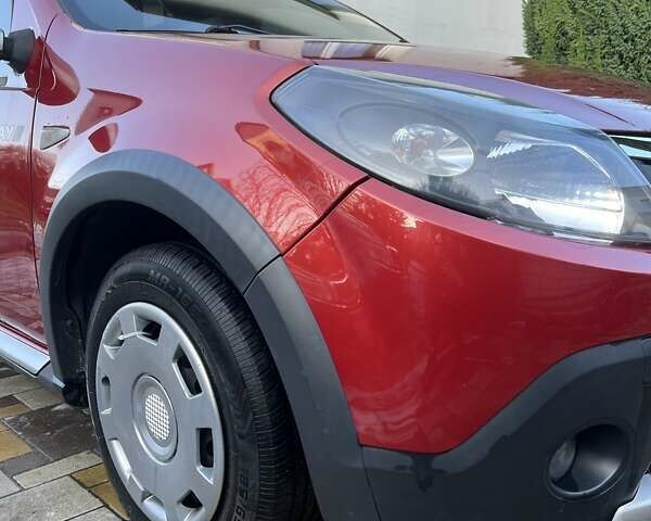 Красный Дачия Сандеро, объемом двигателя 1.6 л и пробегом 218 тыс. км за 5700 $, фото 16 на Automoto.ua