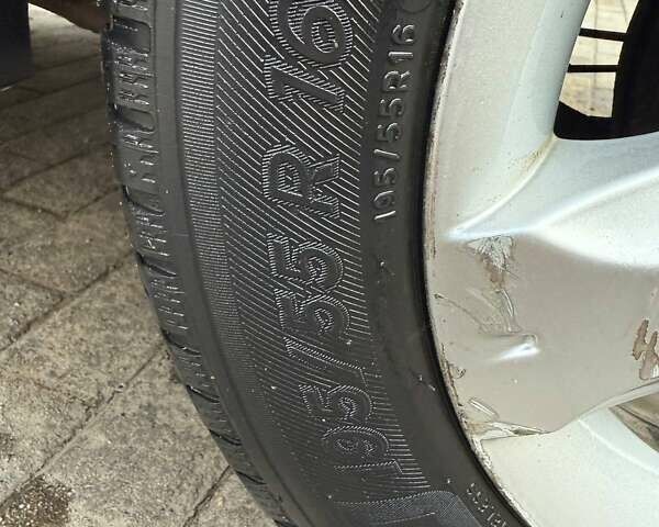 Червоний Дачія Sandero, об'ємом двигуна 1.6 л та пробігом 157 тис. км за 6750 $, фото 8 на Automoto.ua