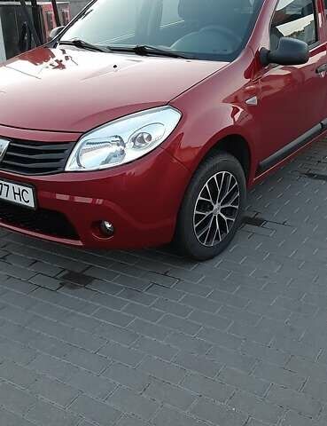 Красный Дачия Сандеро, объемом двигателя 1.2 л и пробегом 132 тыс. км за 4500 $, фото 9 на Automoto.ua