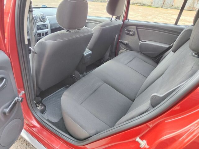 Красный Дачия Сандеро, объемом двигателя 6 л и пробегом 157 тыс. км за 6350 $, фото 10 на Automoto.ua