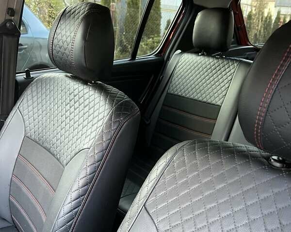 Красный Дачия Сандеро, объемом двигателя 1.6 л и пробегом 218 тыс. км за 5700 $, фото 22 на Automoto.ua